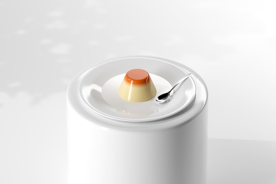 盯着拾荒老人不放,是怜悯?还是想遮羞?